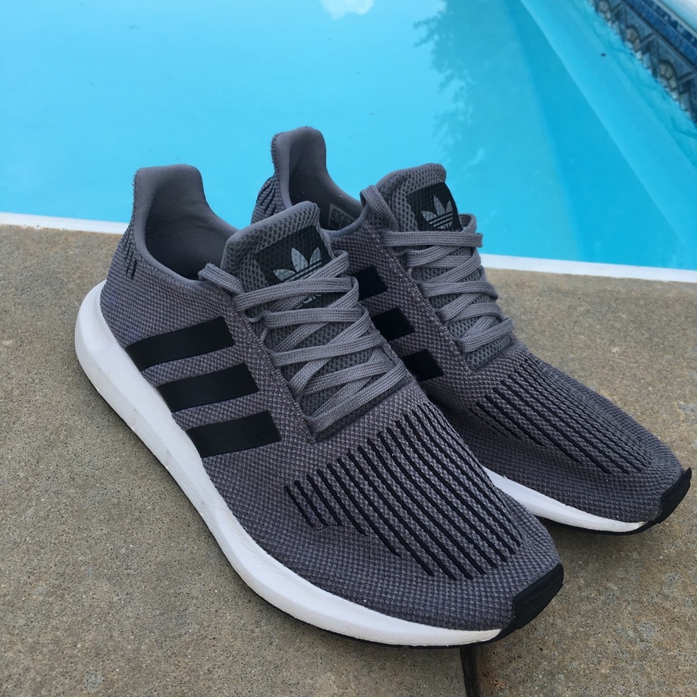 Adidas Originals Swift Run size 12